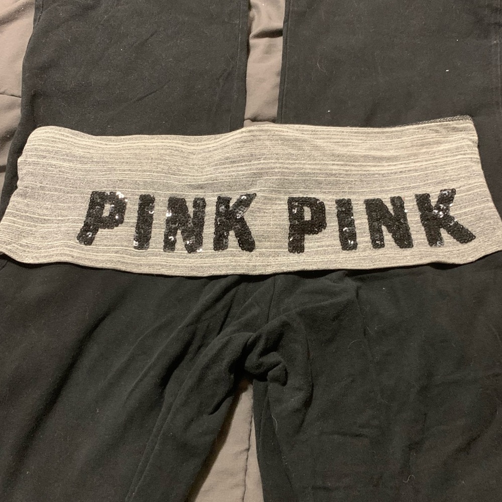 Victoria’s Secret PINK yoga pants